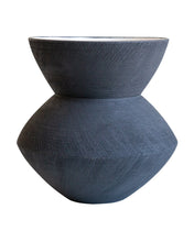 Load image into Gallery viewer, Scratch Vase
